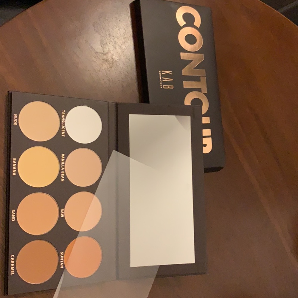 KAB COSMETICS - Picture 2 of 2